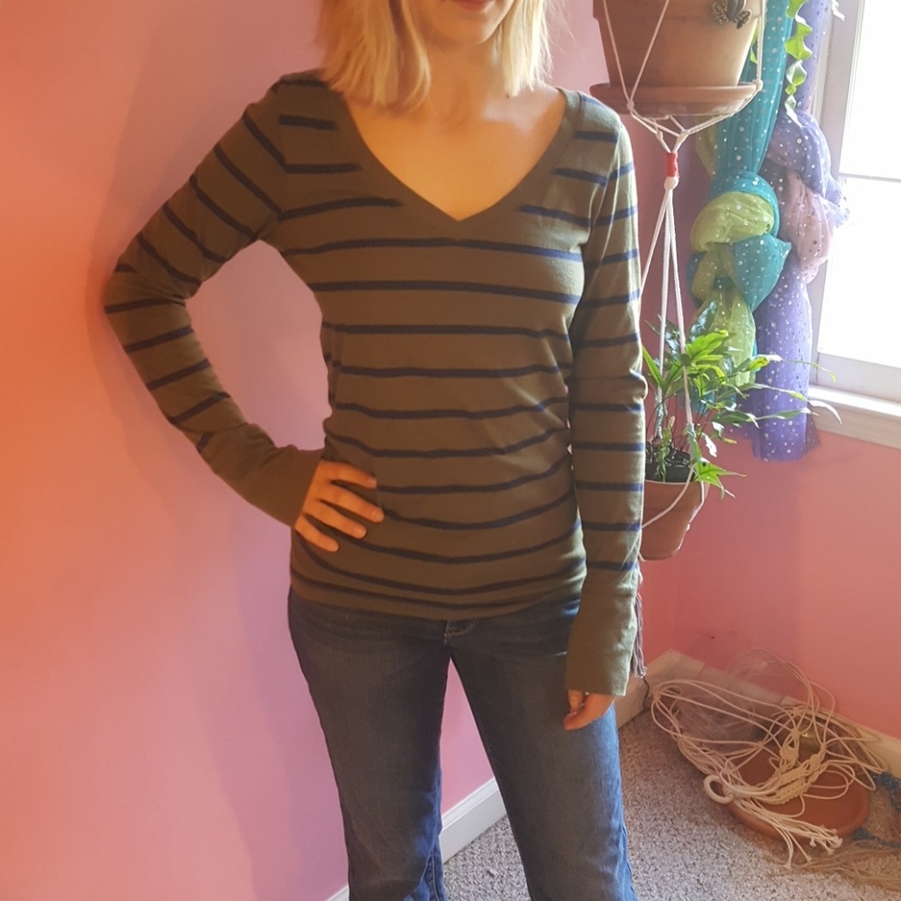 Green v neck shirt